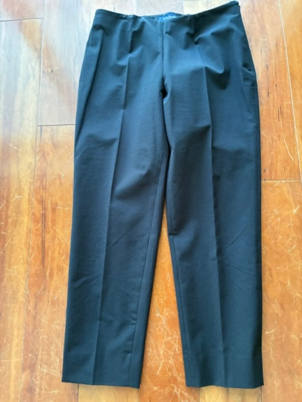 PIAZZA SEMPIONE ":AUDREY" PANTS.  BLACK.  SIZE 8/44